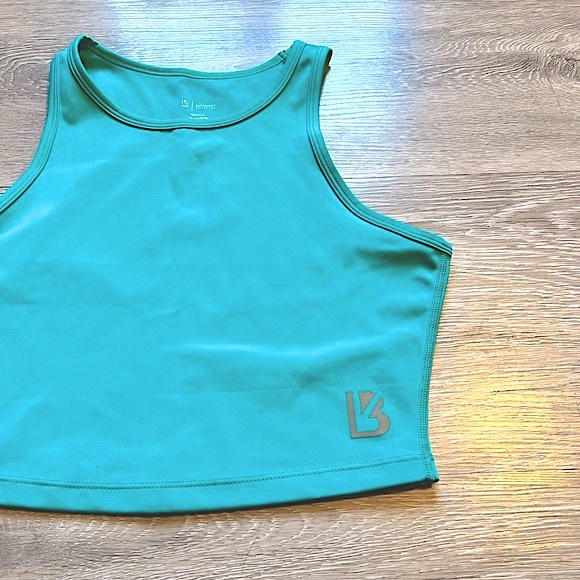 BUFFBUNNY • Cropped Active Racerback Tank Top • Size Small • Bright Teal - Picture 9 of 16